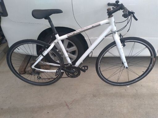 GIANT ESCAPE R3 700C アルミ 24速 500mm 白クロス