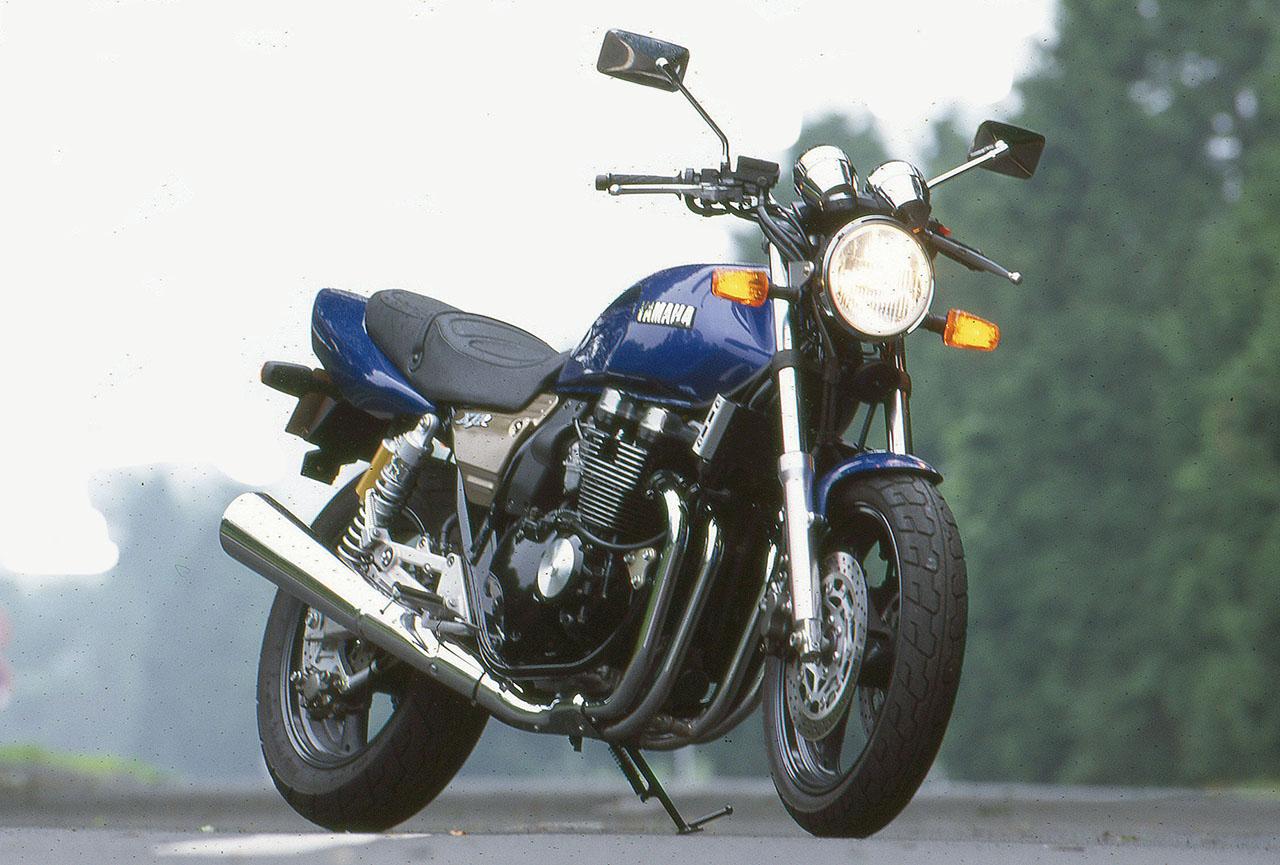 400cc名車解説】ヤマハ「XJR400」｜空冷最強の座を狙った