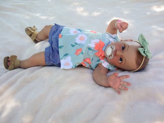 Sue Sue reborn doll by Tigan Munoz | Blooming Hearts Of Gold, Art