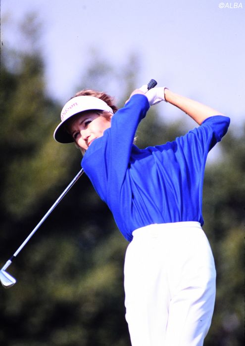 写真] “グリーンの妖精”ローラ・ボー 昭和のお茶の間を彩った彼女を