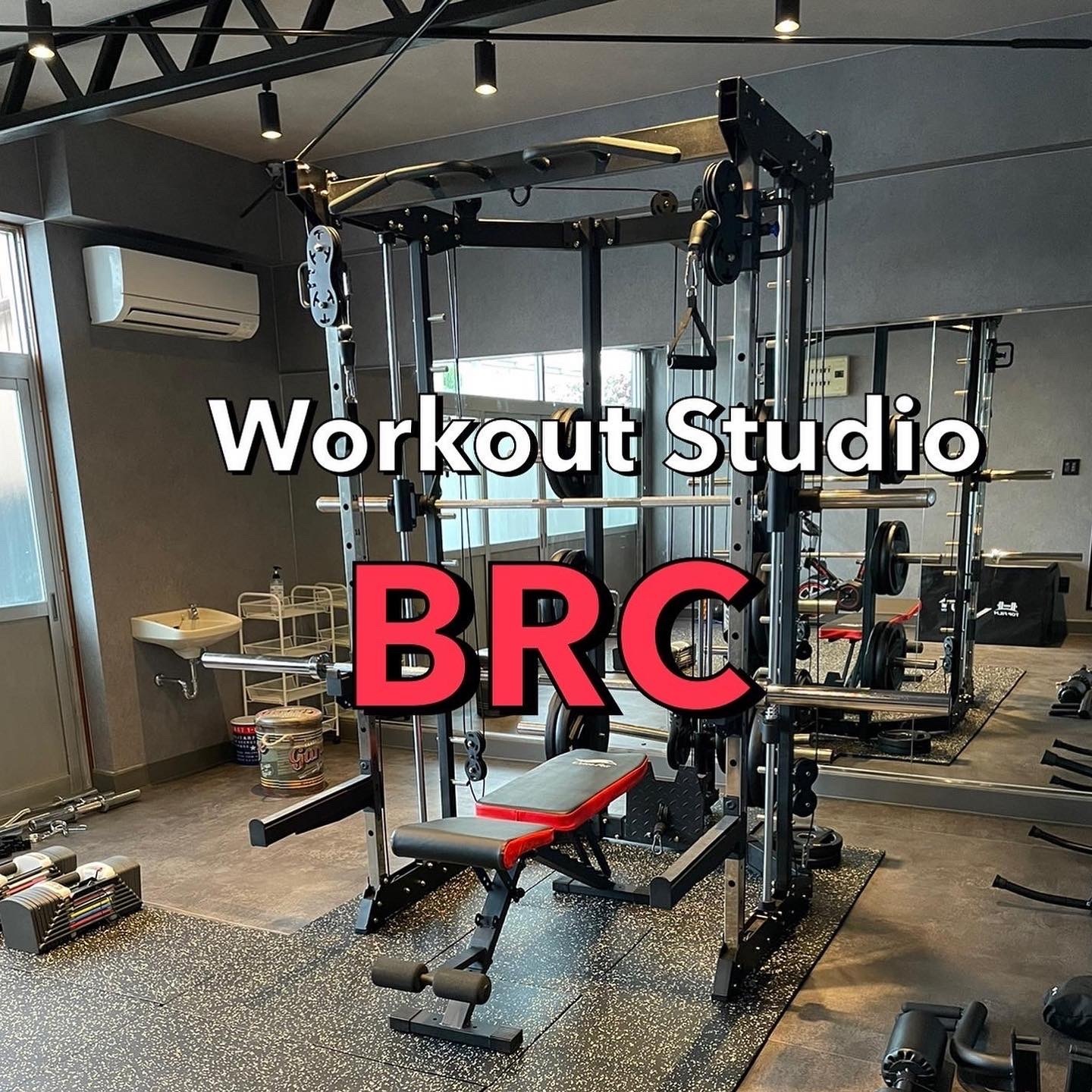 がっつりフリーウエイトしたい競技者、合トレ向きなジムです。 Workout