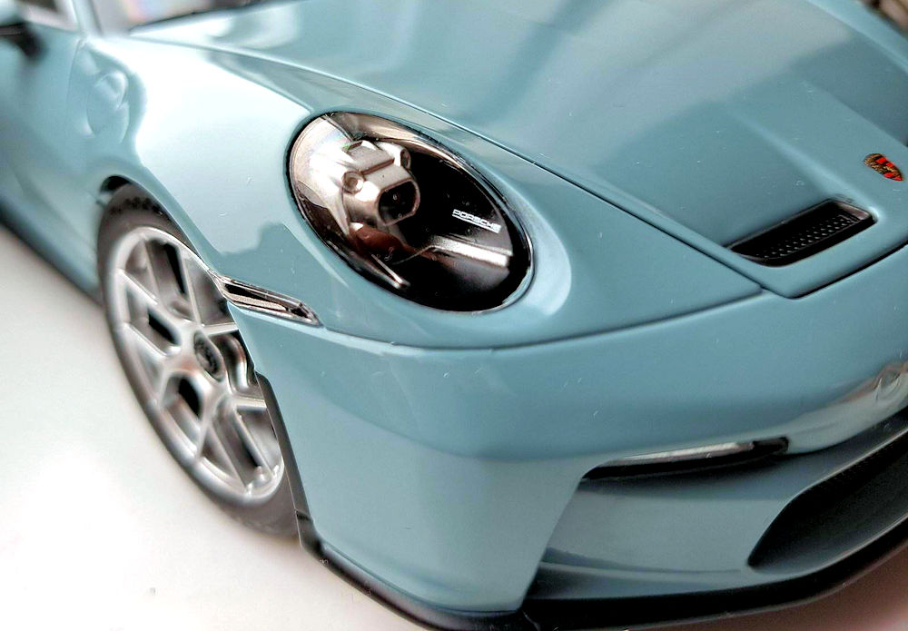 REVIEW: Norev Porsche 911 S/T (992) • DiecastSociety.com