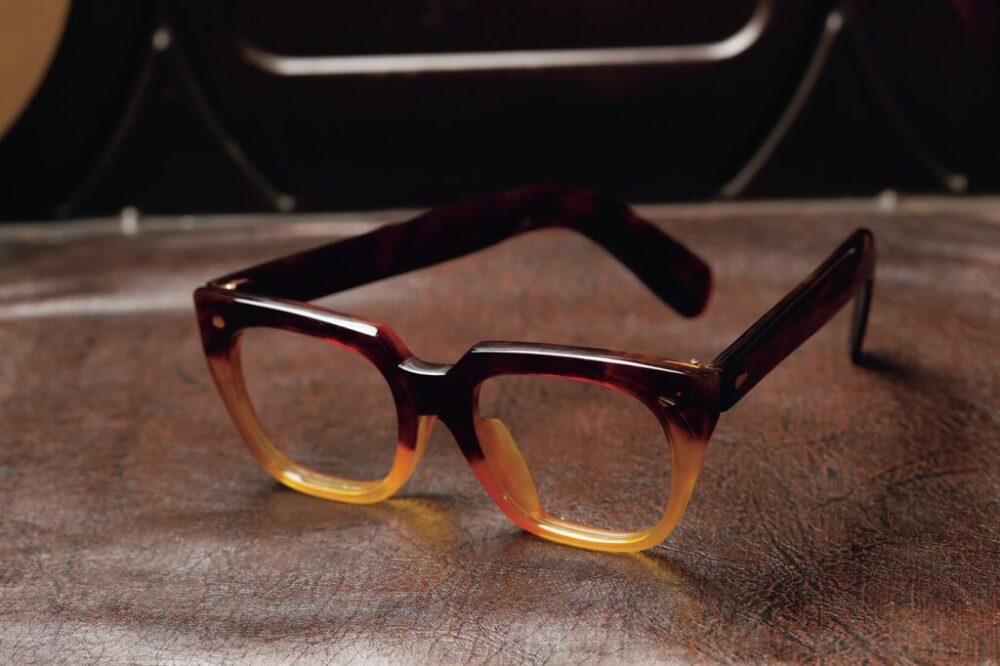 本鼈甲のメガネ 本鼈甲 肉厚アンティーク眼鏡 xze05 TORTOISESHELL