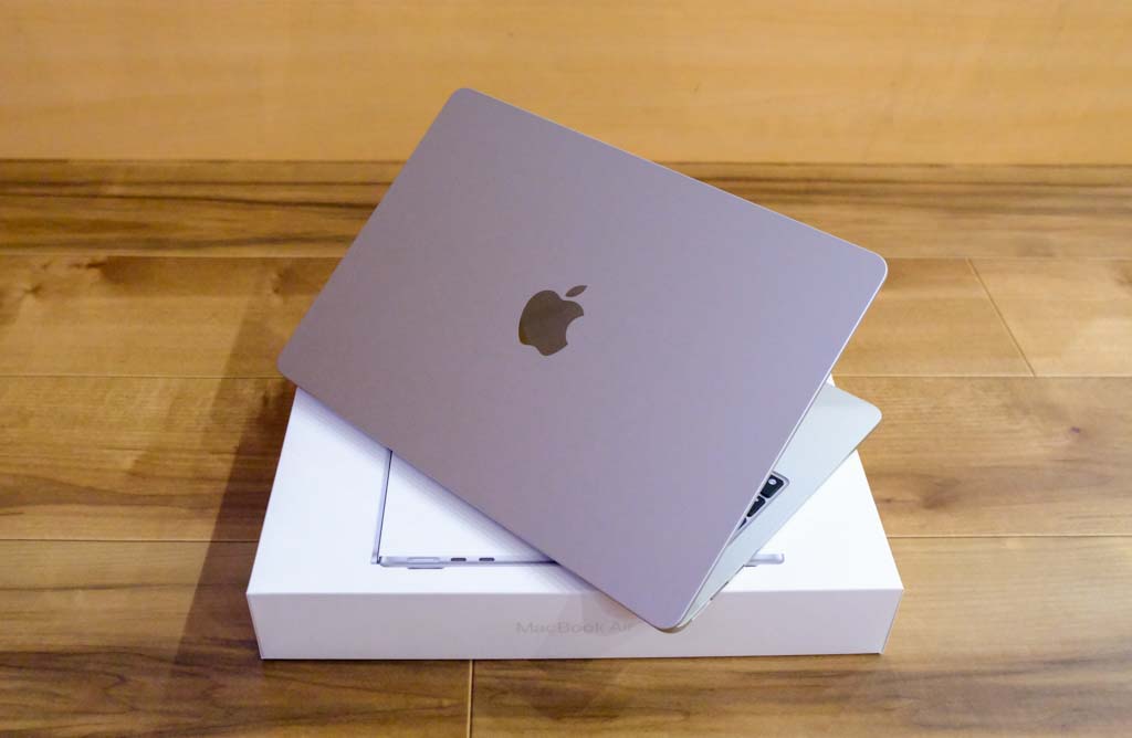 レビュー】M2 MacBook Airをメモリ24GBに！｜MB Pro M1 Maxと比較