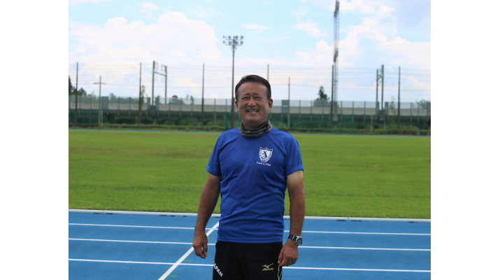 びわこ成蹊スポーツ大学陸上フィールドでパラリンピック日本代表の強化