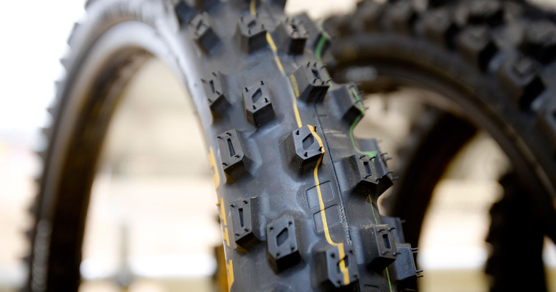 Dunlop Geomax MX52 Tire - Dirt Bike Test