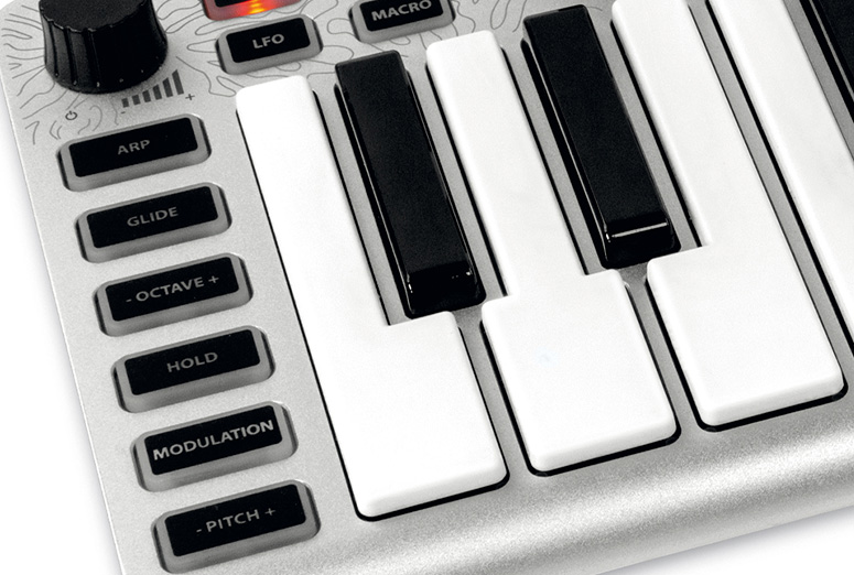 ESI Xsynth 25key シンセ付き MIDI キーボード ESI - Xsynth