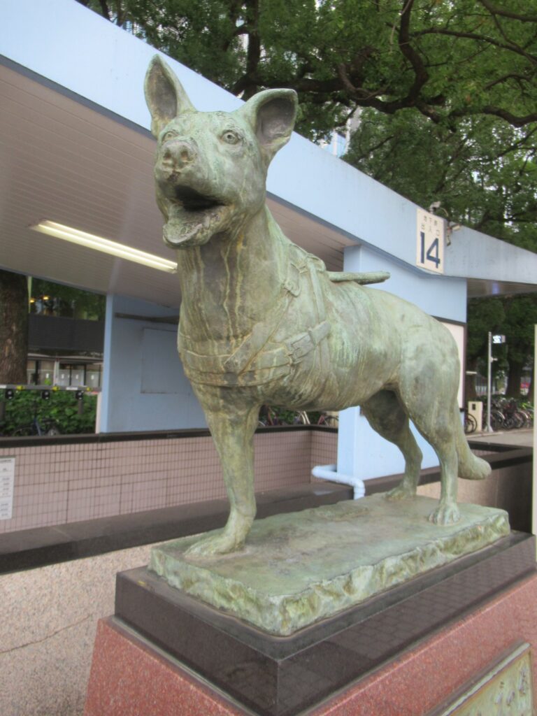 盲導犬サーブの像@久屋大通公園 | DoraNekoWeb