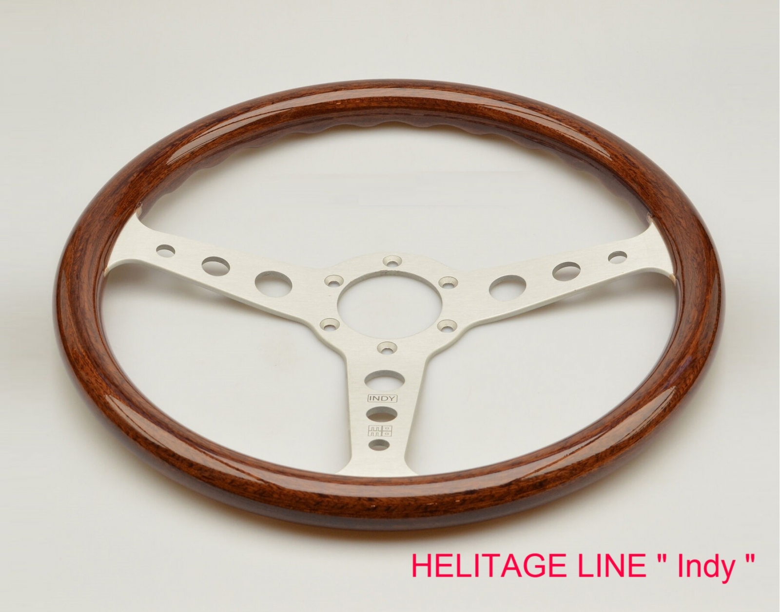 私的なウッド・ステアリングの話 vol.6 ビンテージMOMO 後編