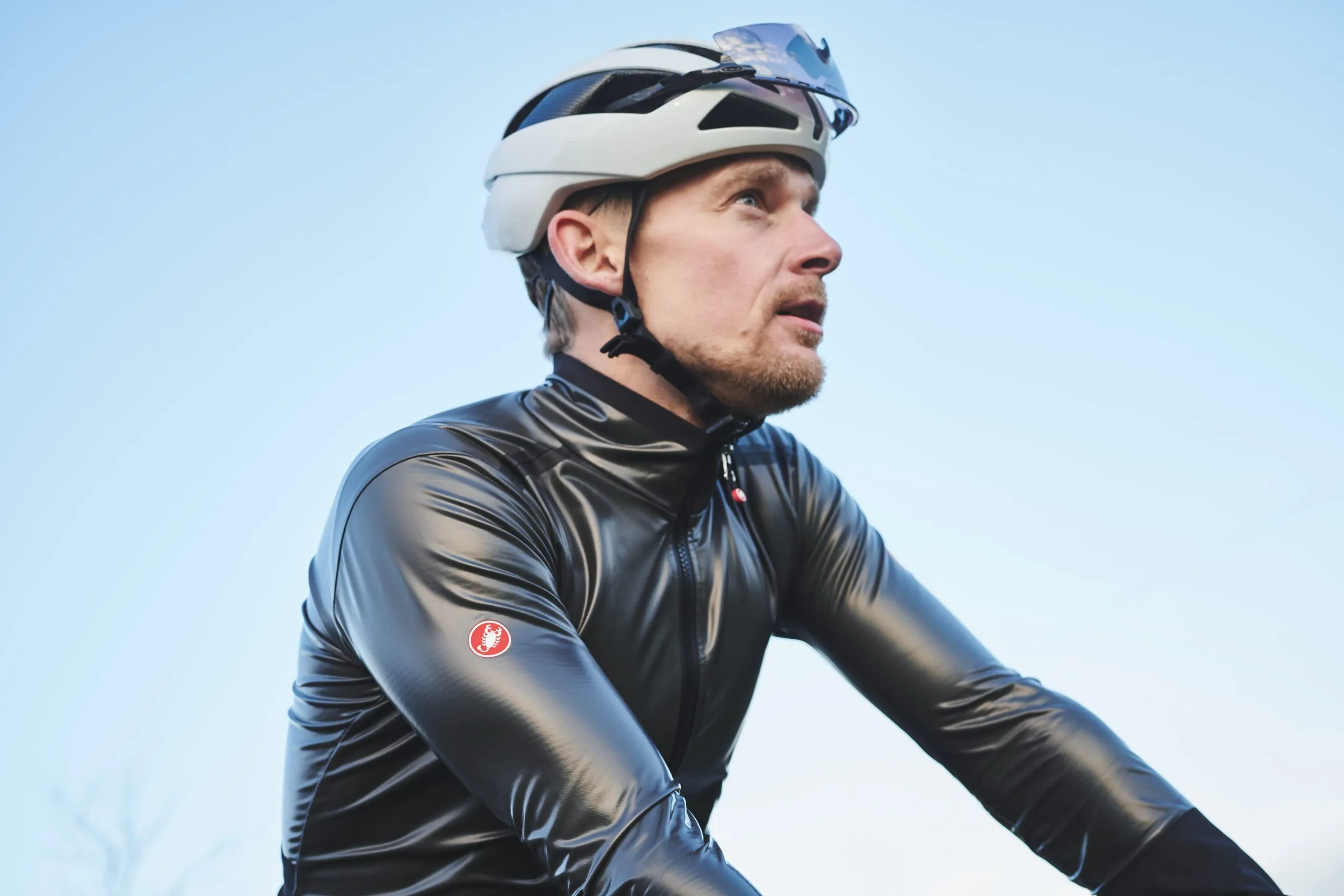 In The Drops: Castelli Gabba R, bad weather gear from Maap, Assos