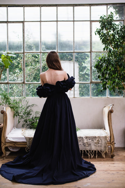 フリルショルダー タフタ ネイビードレス（W266）