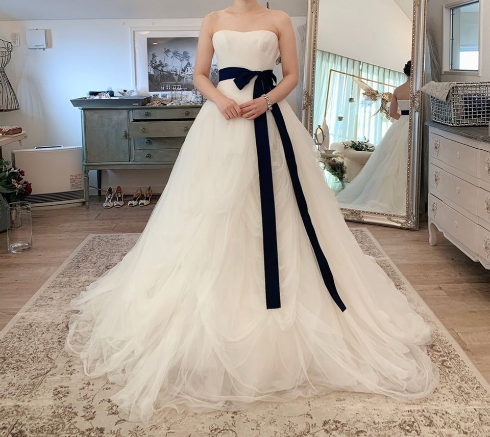 VERAWANG バレリーナ。Instagramなどでプレ花嫁様がよく着て