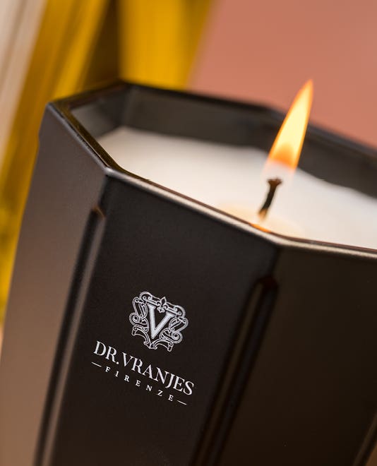 Dr. Vranjes Firenze ® 〈ローザ・タバッコ〉/オニキス