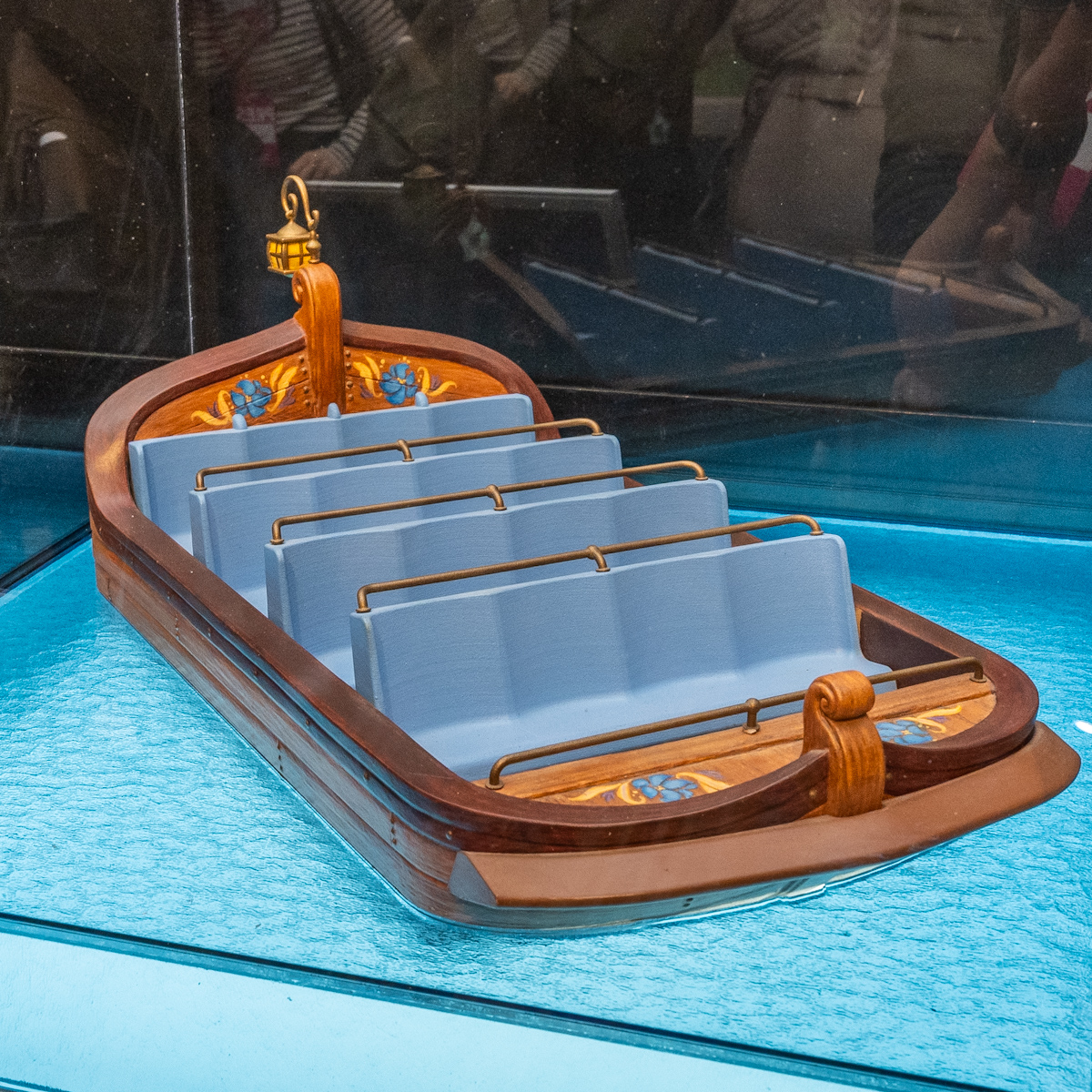 ラプンツェルのランタンフェスティバル」のビークル模型！東京