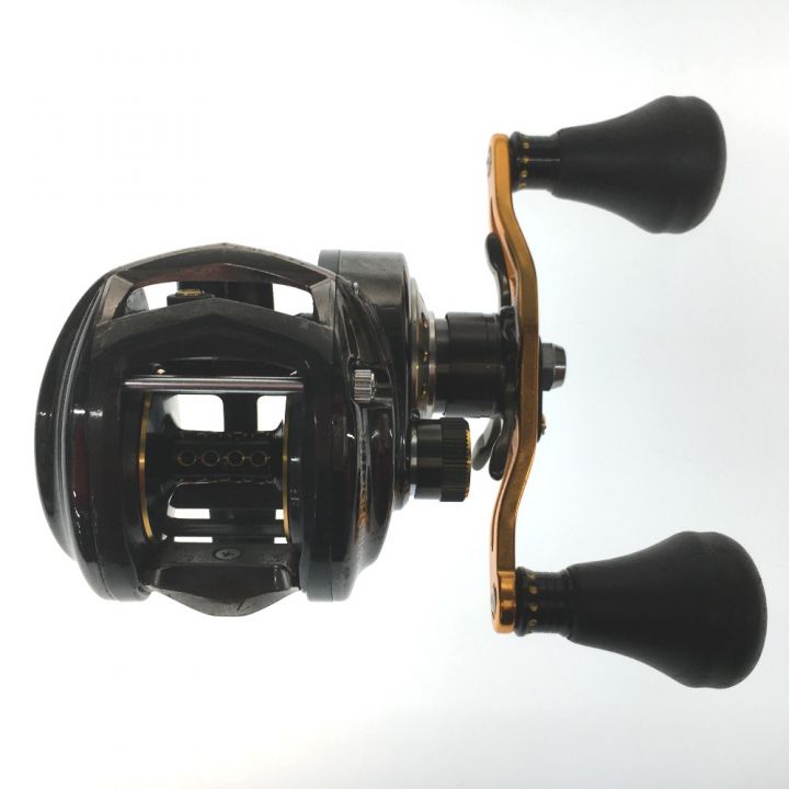 Abu Garcia アブガルシア ベイトリール REVO ビッグシューター