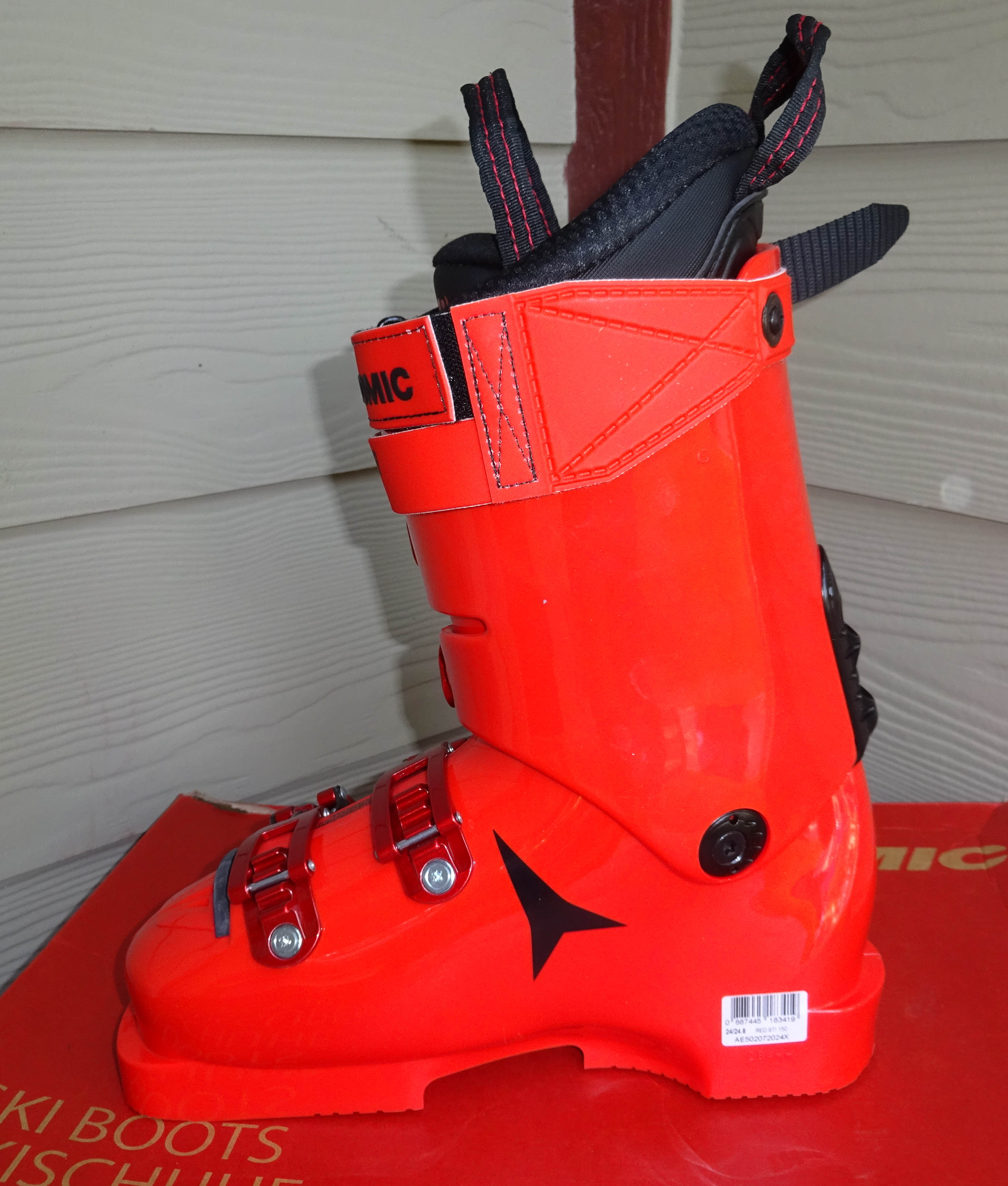 2022 Atomic Redster STI 150 Ski Boots NEW! Size 24.5