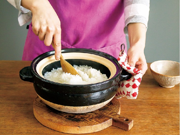 長谷園 陶珍（電子レンジ専用のおひつ・調理器） 小（粉引）(陶珍