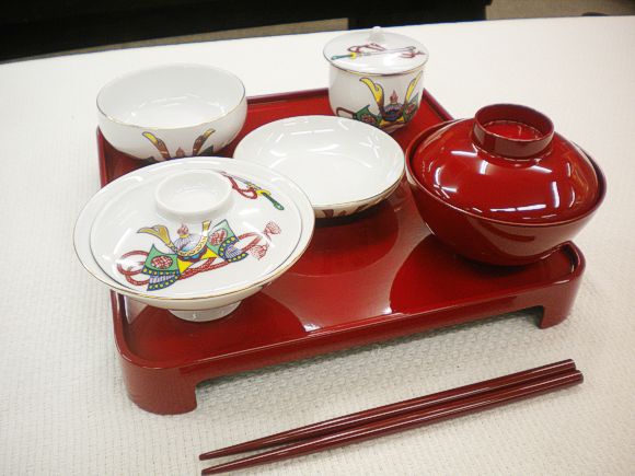 食い初め膳 九谷焼 かぶと（男児用）