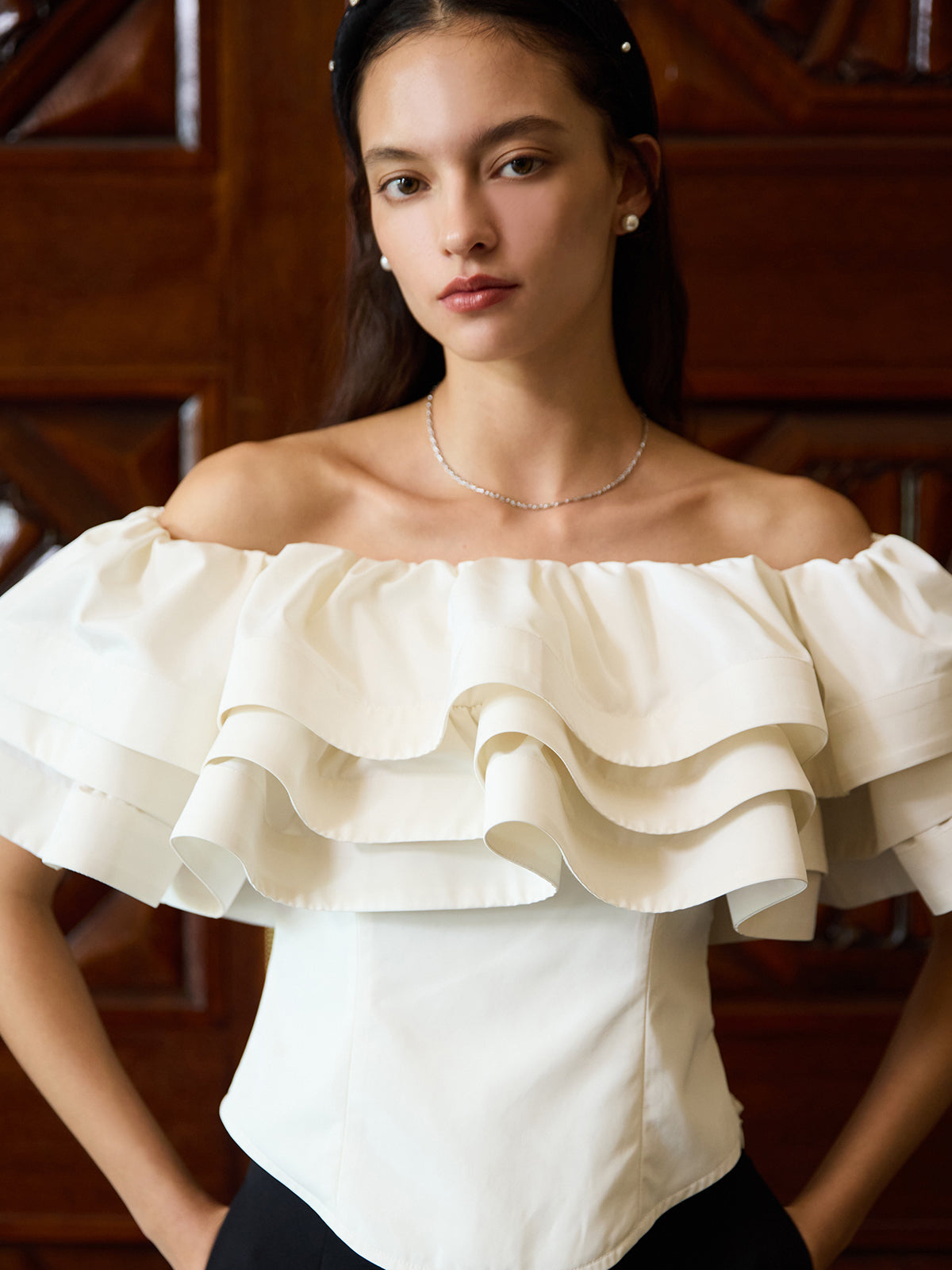 パフフリルオフショルダートップス