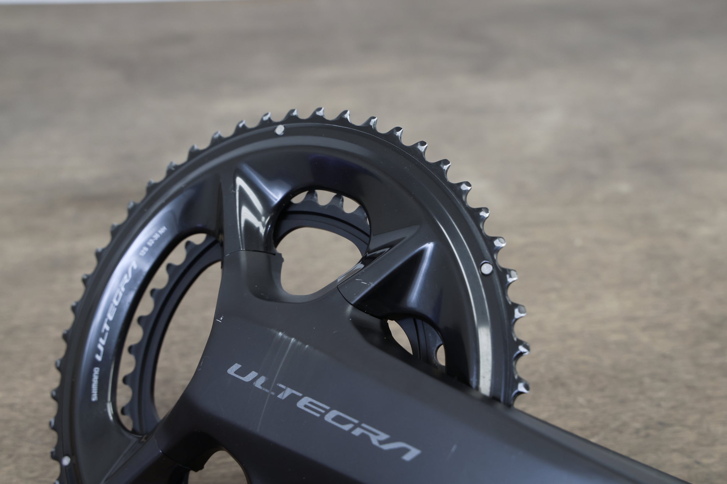 Shimano SHIMANO ULTEGRA FC-R8100 170MM 左のみ Ultegra 2x12-Speed
