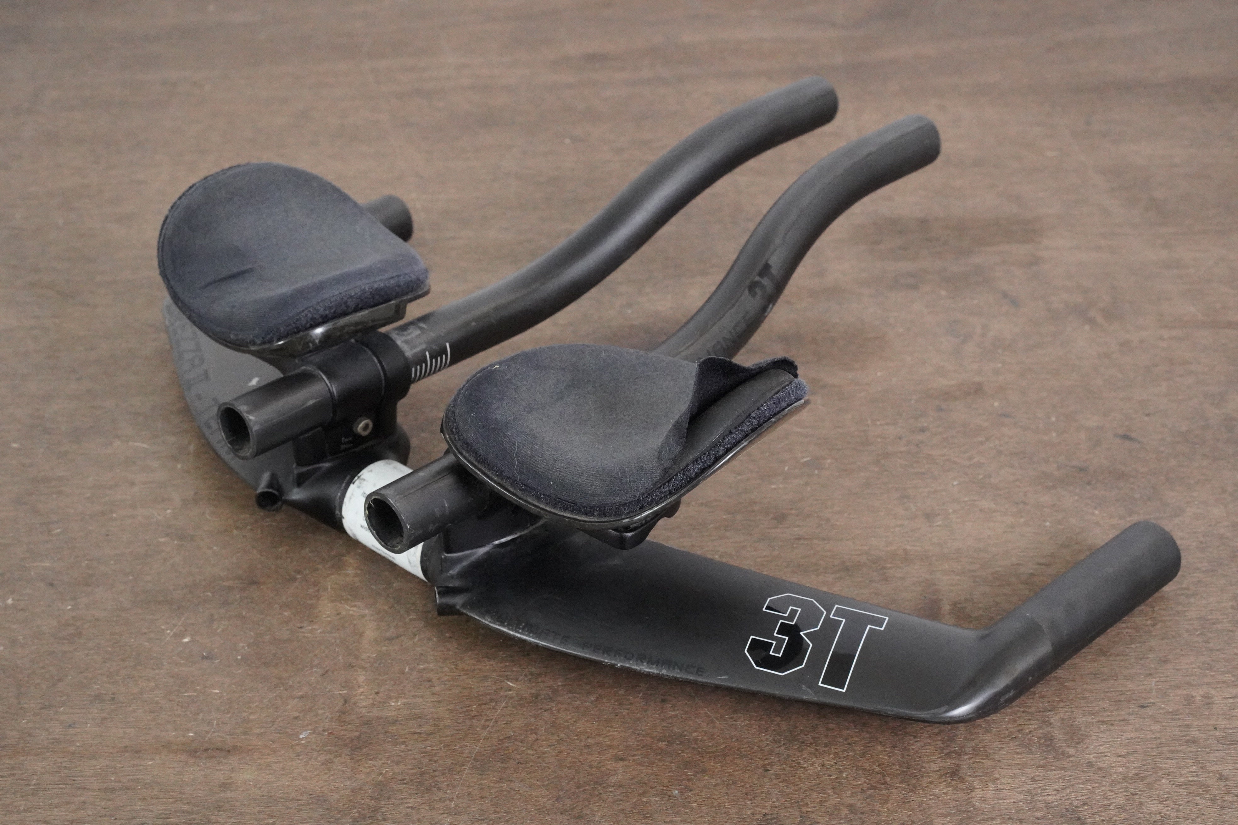 40cm 3T Brezza II Team Carbon Base Bar + Carbon 3T Extensions TT