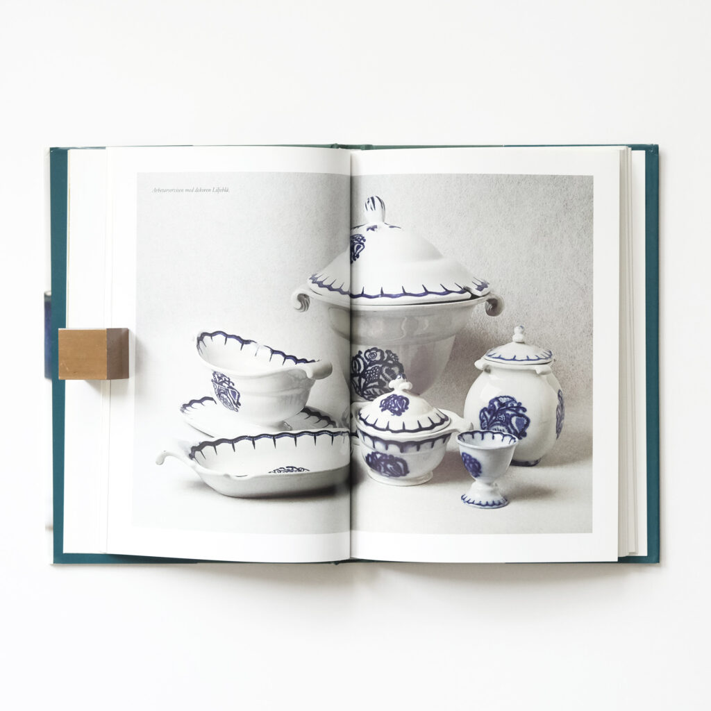 ウィルヘルム・コーゲ 陶芸の達人 – 北欧 本の世界へ