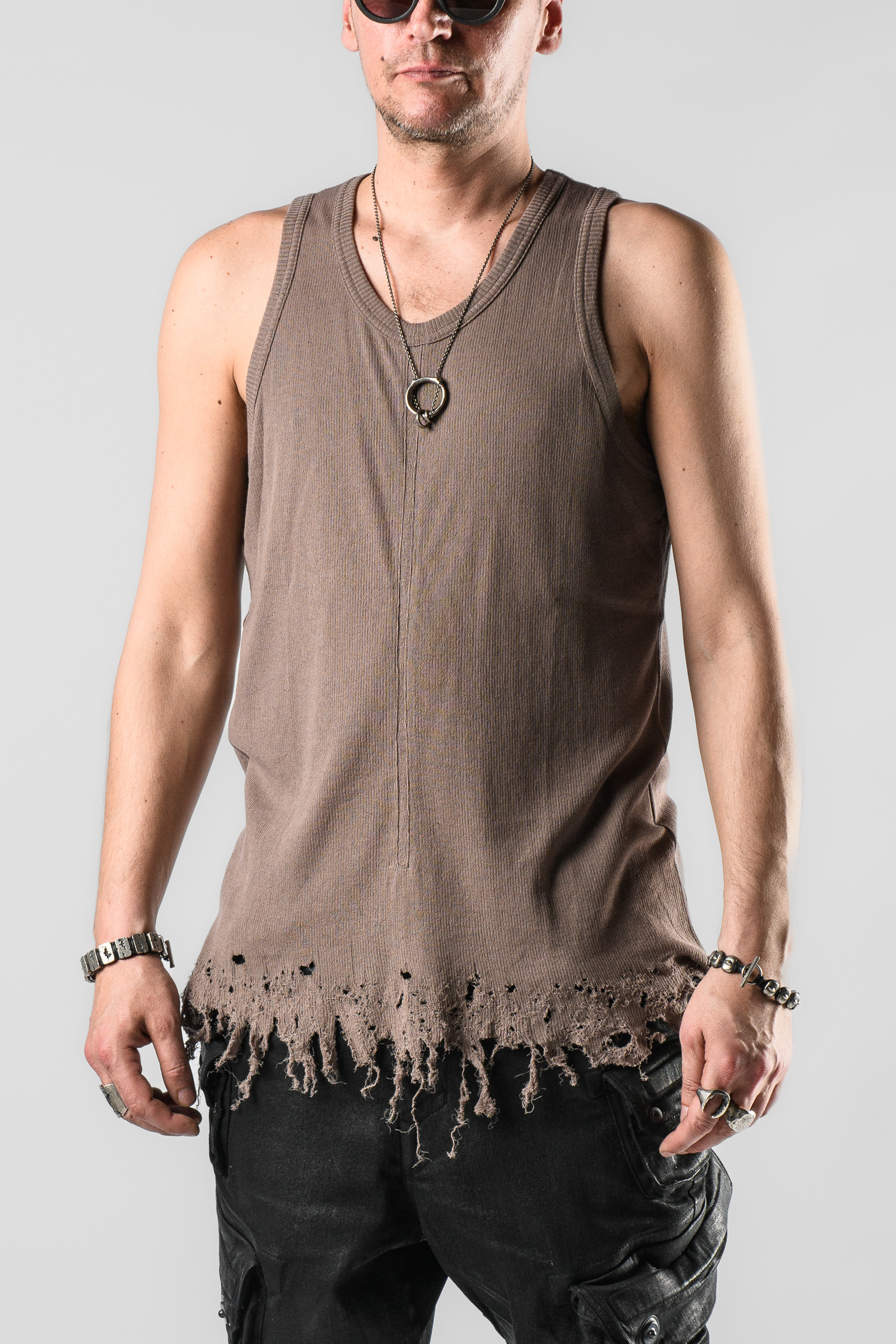 JULIUS_7 Shredded Ribbed Tank Top | Elixirgallery