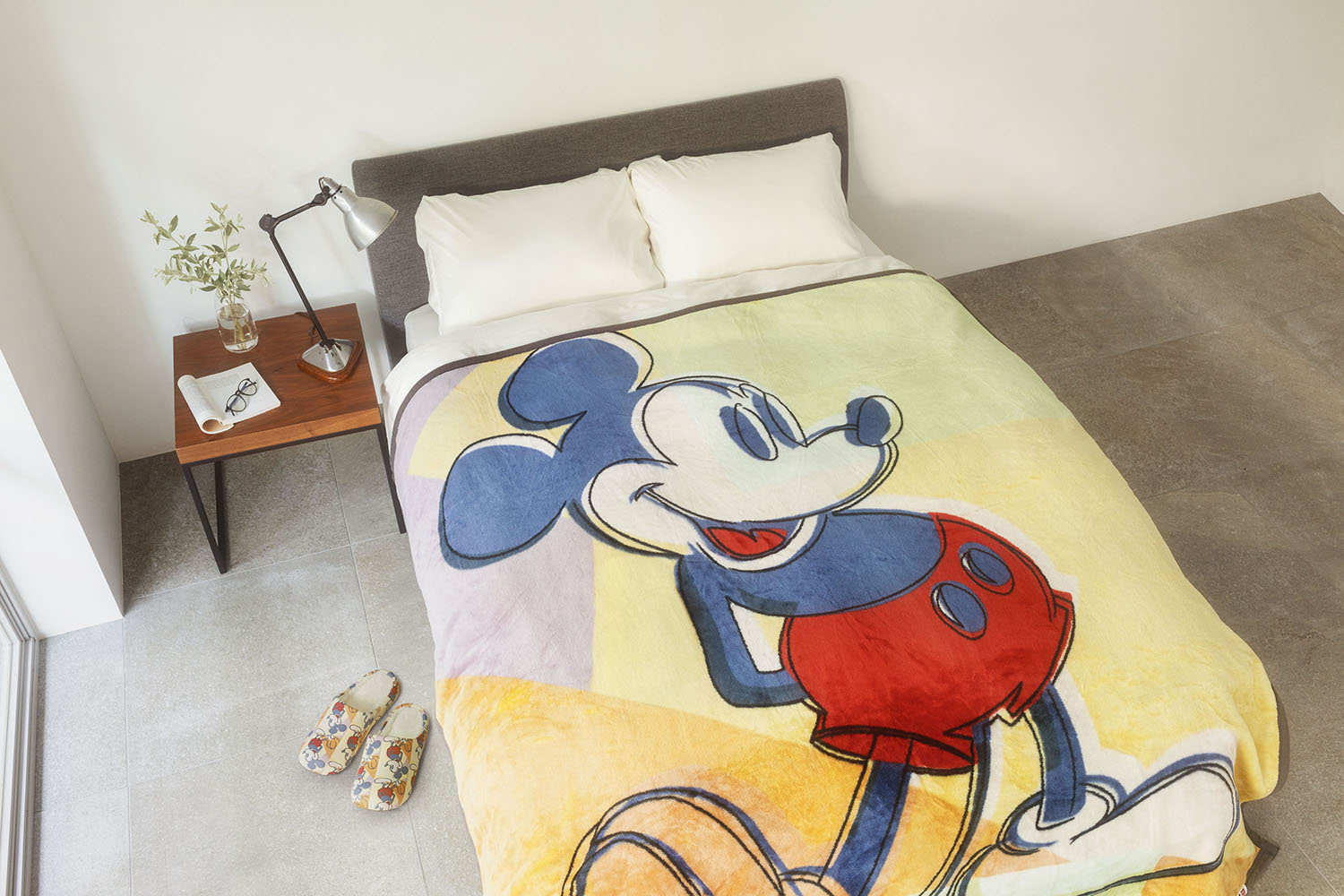 スヌーピーやミッキーの可愛いデザインでおうち時間を楽しむ！ユニクロ