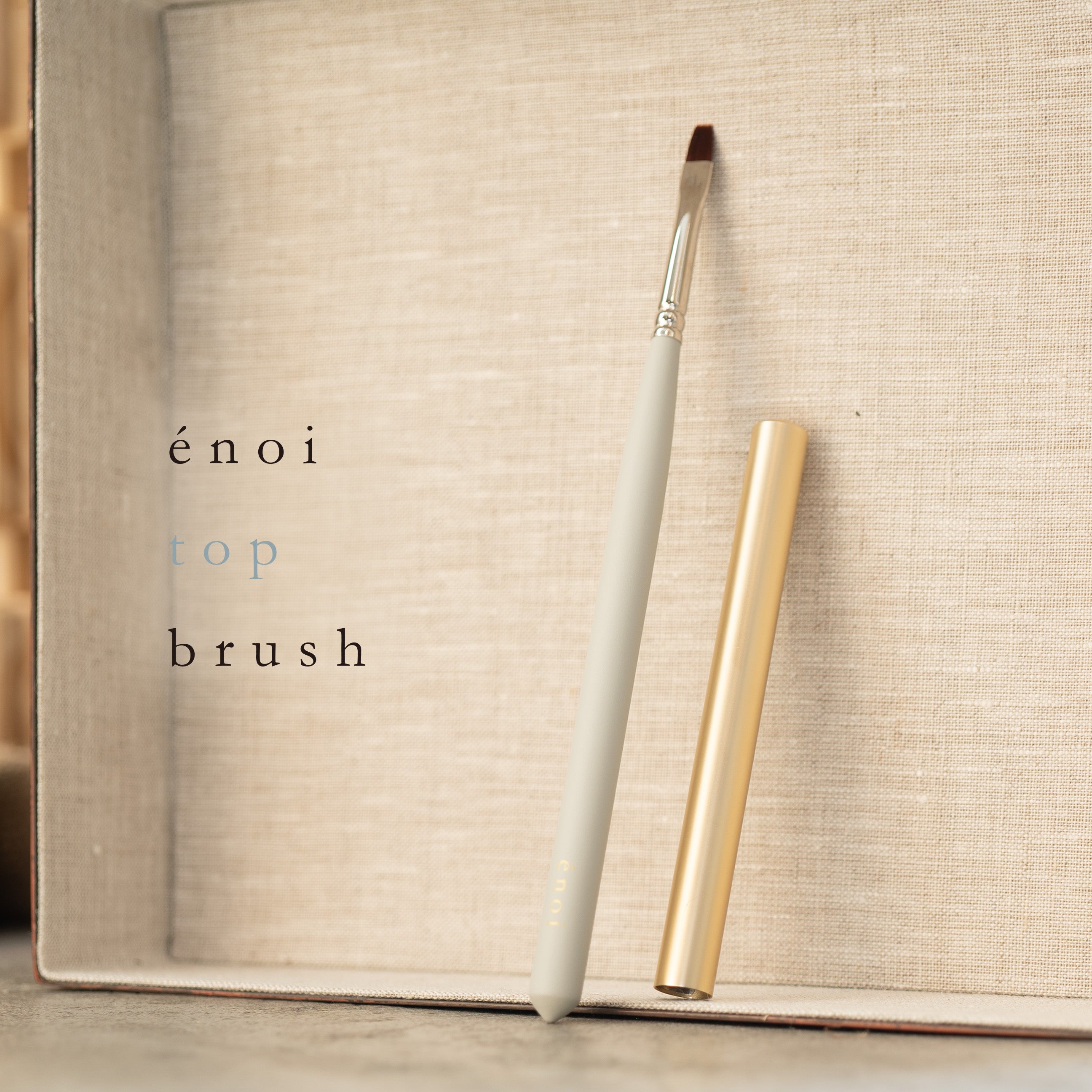 gel brush – énoi