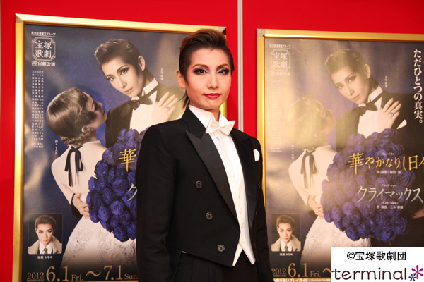 大空祐飛 退団記者会見 | エンタメターミナル