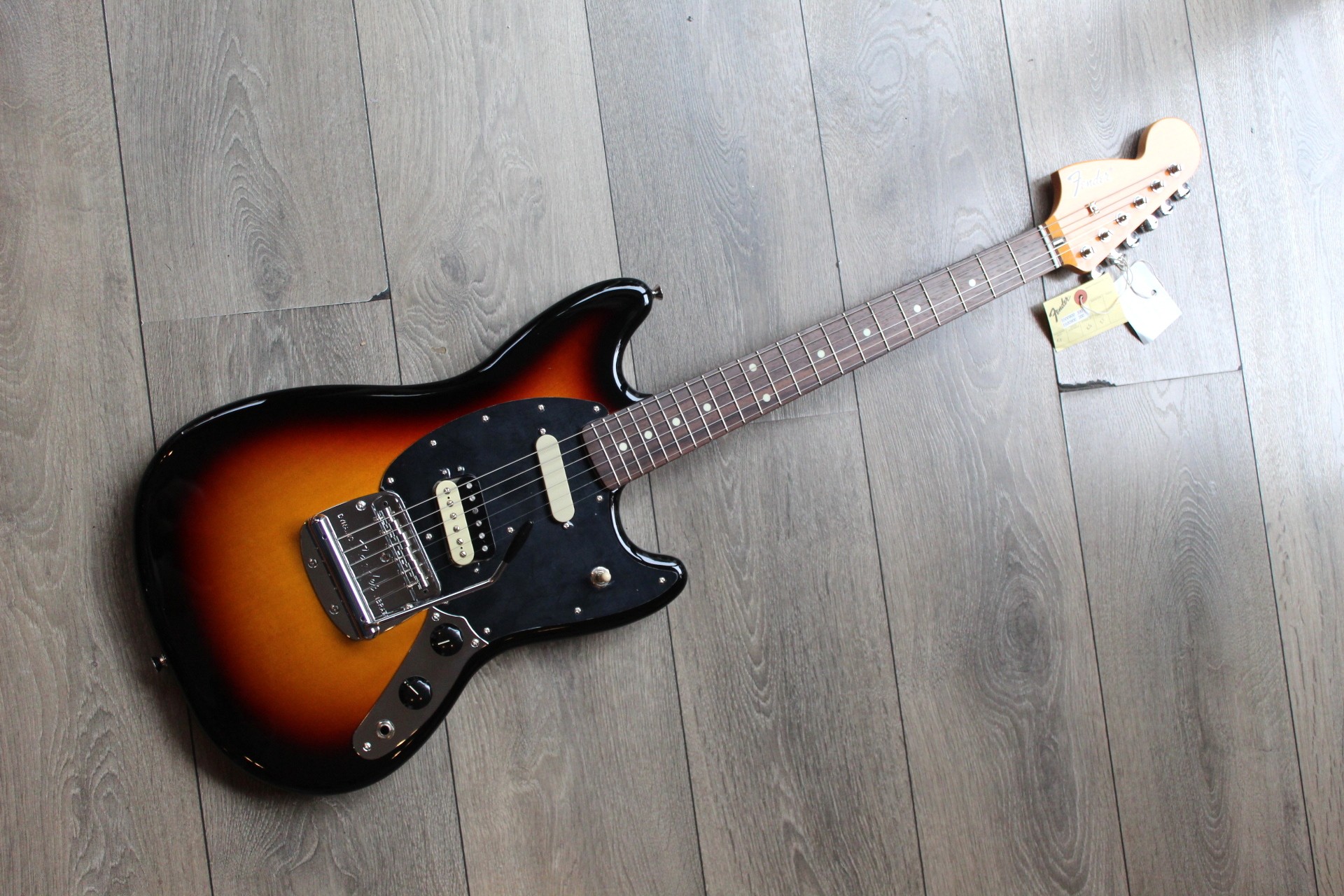 FENDER 