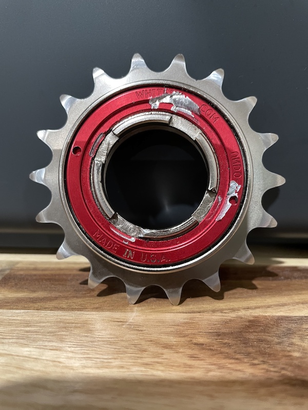 パーツ WHITE INDUSTRIES eno freewheel (red) 19T パーツ WHITE