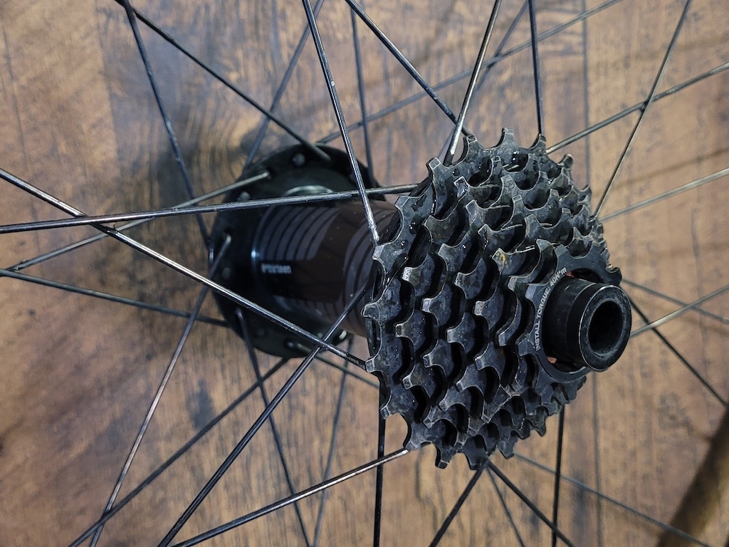 Review: E*Thirteen LG1 Race Carbon Downhill Wheels - Pinkbike