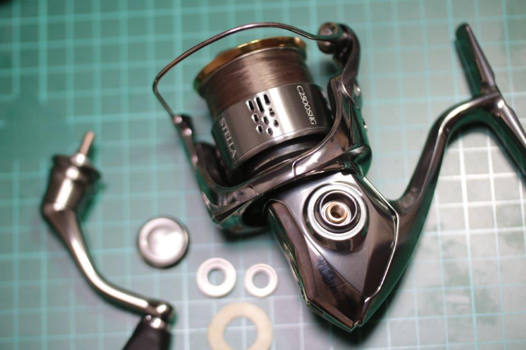 18ステラ C2500SHG ハンドルのがたつきを取るオーバーホール | リール
