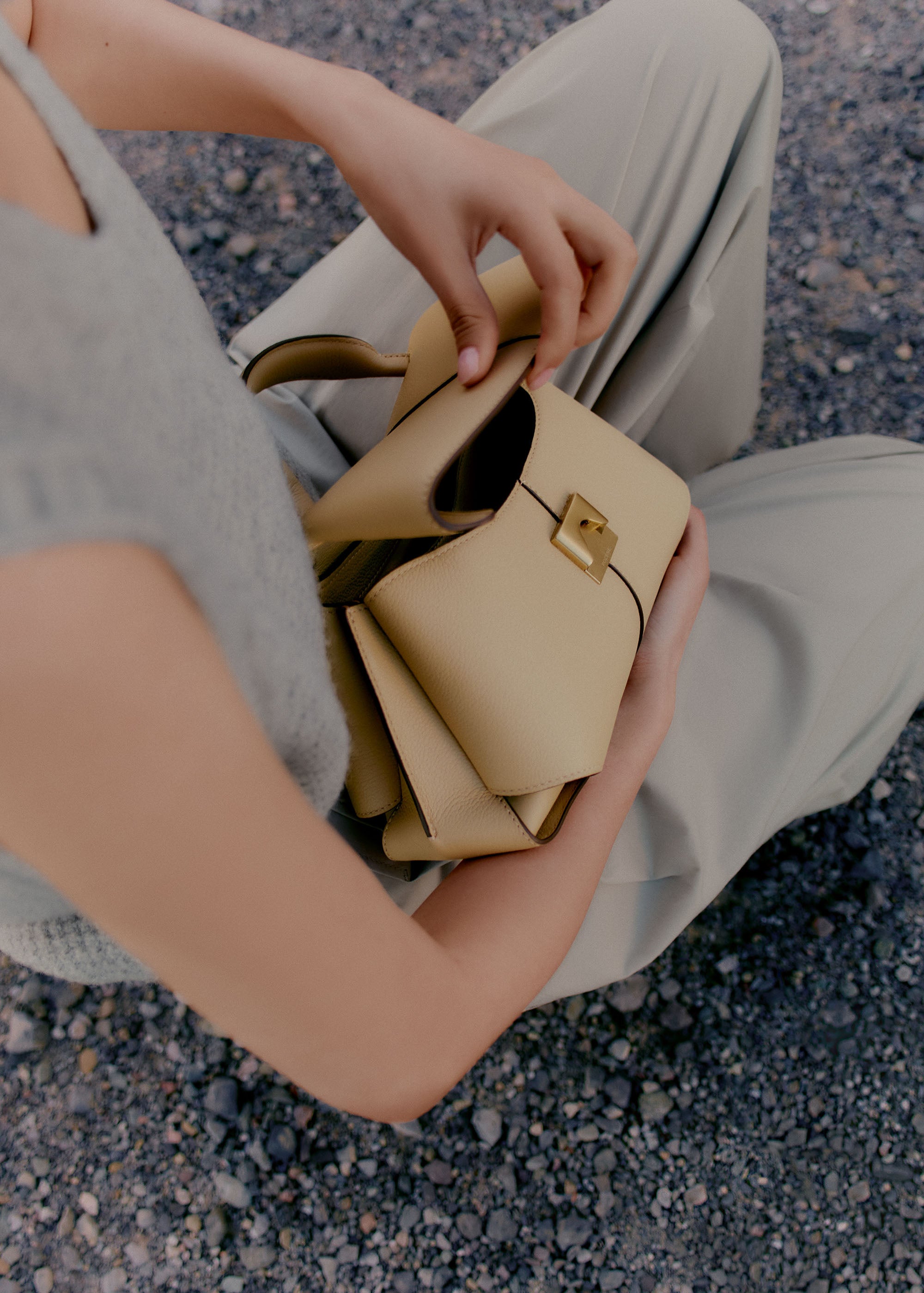 Polène | Bag - Mokki Mini - Textured Sand – Polène EU