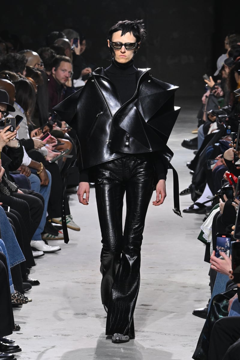 JUNYA WATANABE 2025年秋冬コレクション | パリ | 画像91枚 - FASHIONSNAP