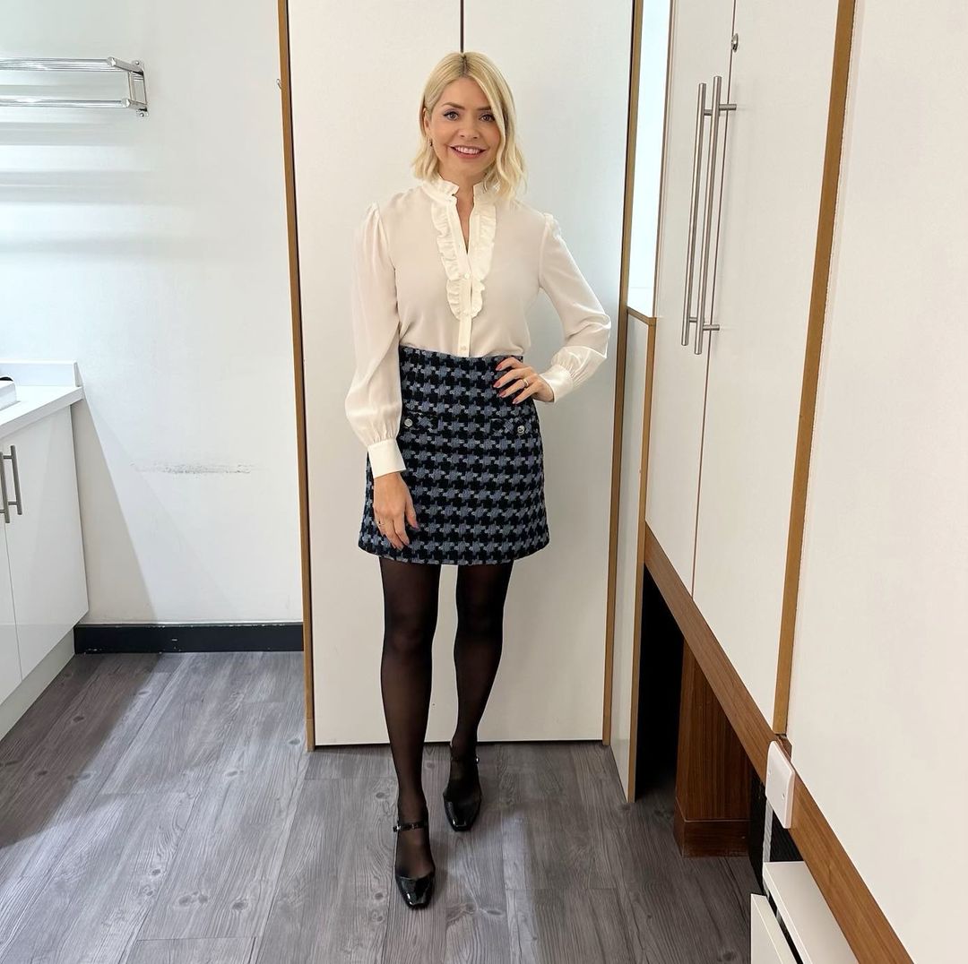 Holly Willoughby Houndstooth Mini Skirt This Morning September