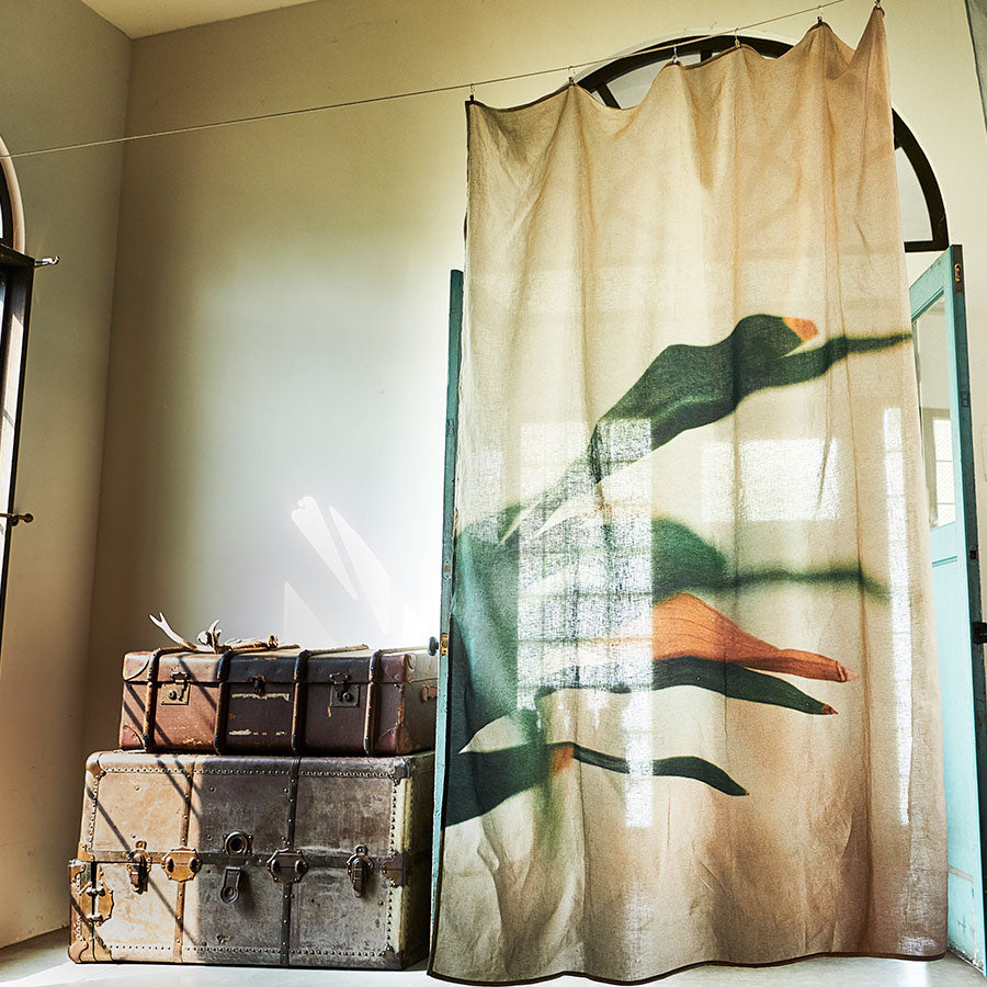 日本製マルチクロス｜「アートと暮らす。」FAVORRIC（フェイバリック