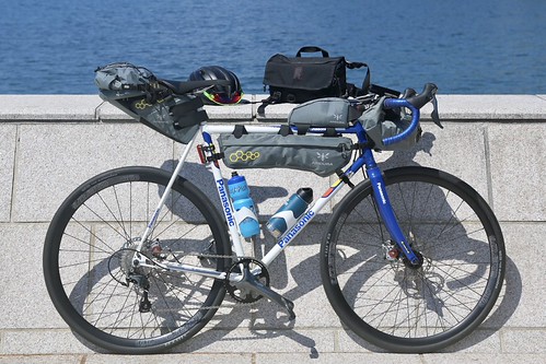 ロードバイクを気楽に楽しむ！そのために、APIDURAのフレームバッグを