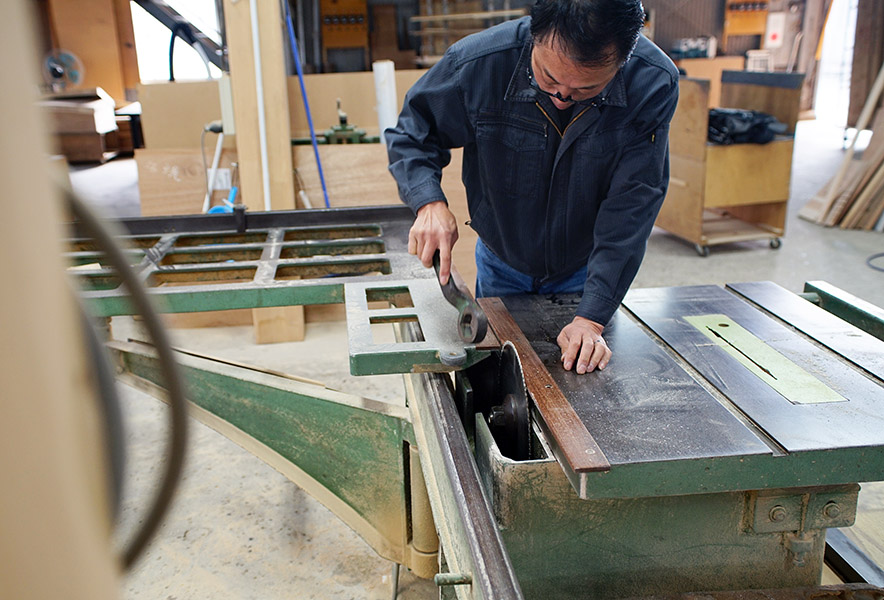 家具で人を輝かせ未来へとつなぐ｜手作り家具工房日本の匠株式会社