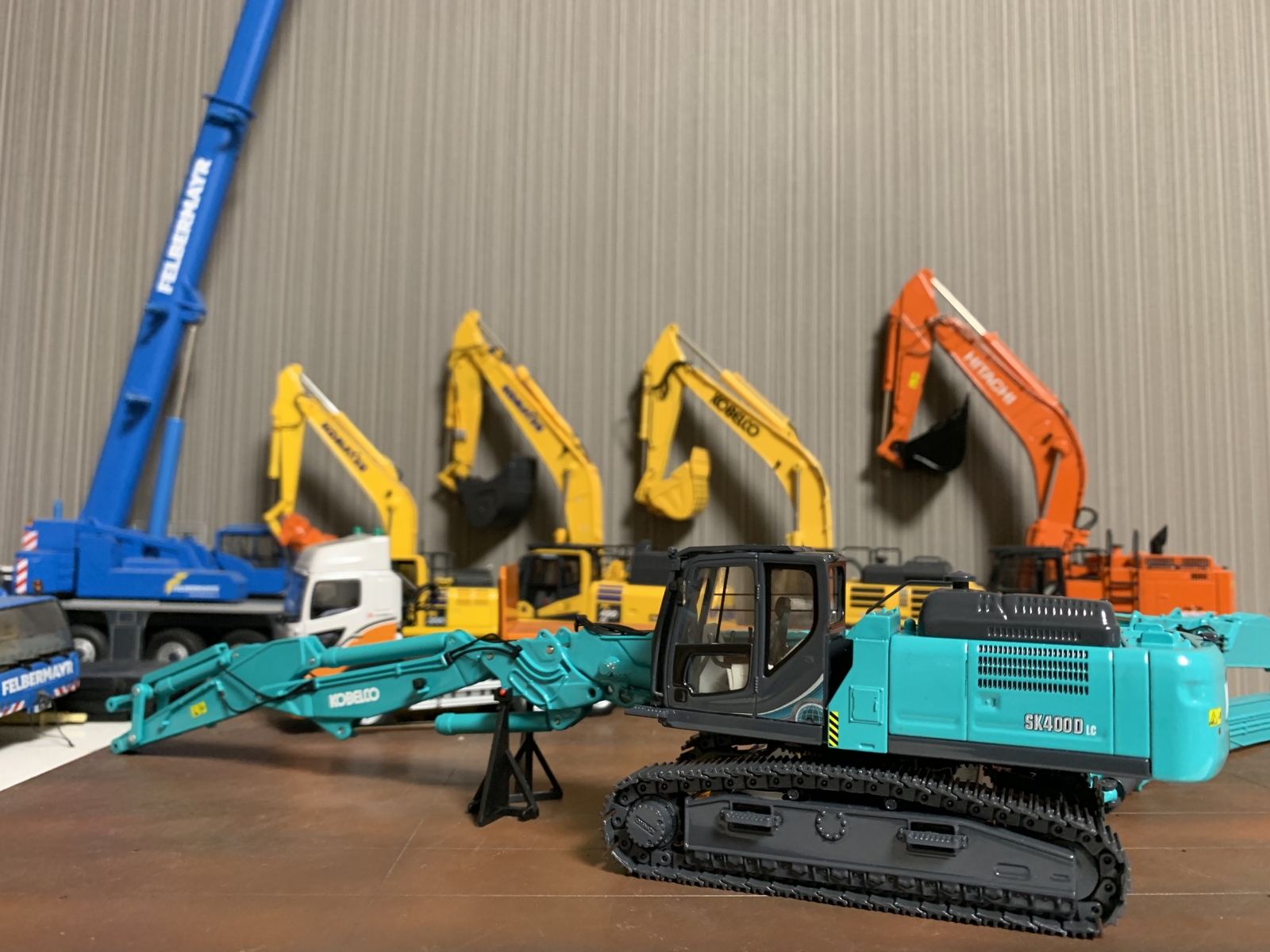コベルコ建機 SK350D 解体機 SK235SR 1/43 2セット コベルコ建機
