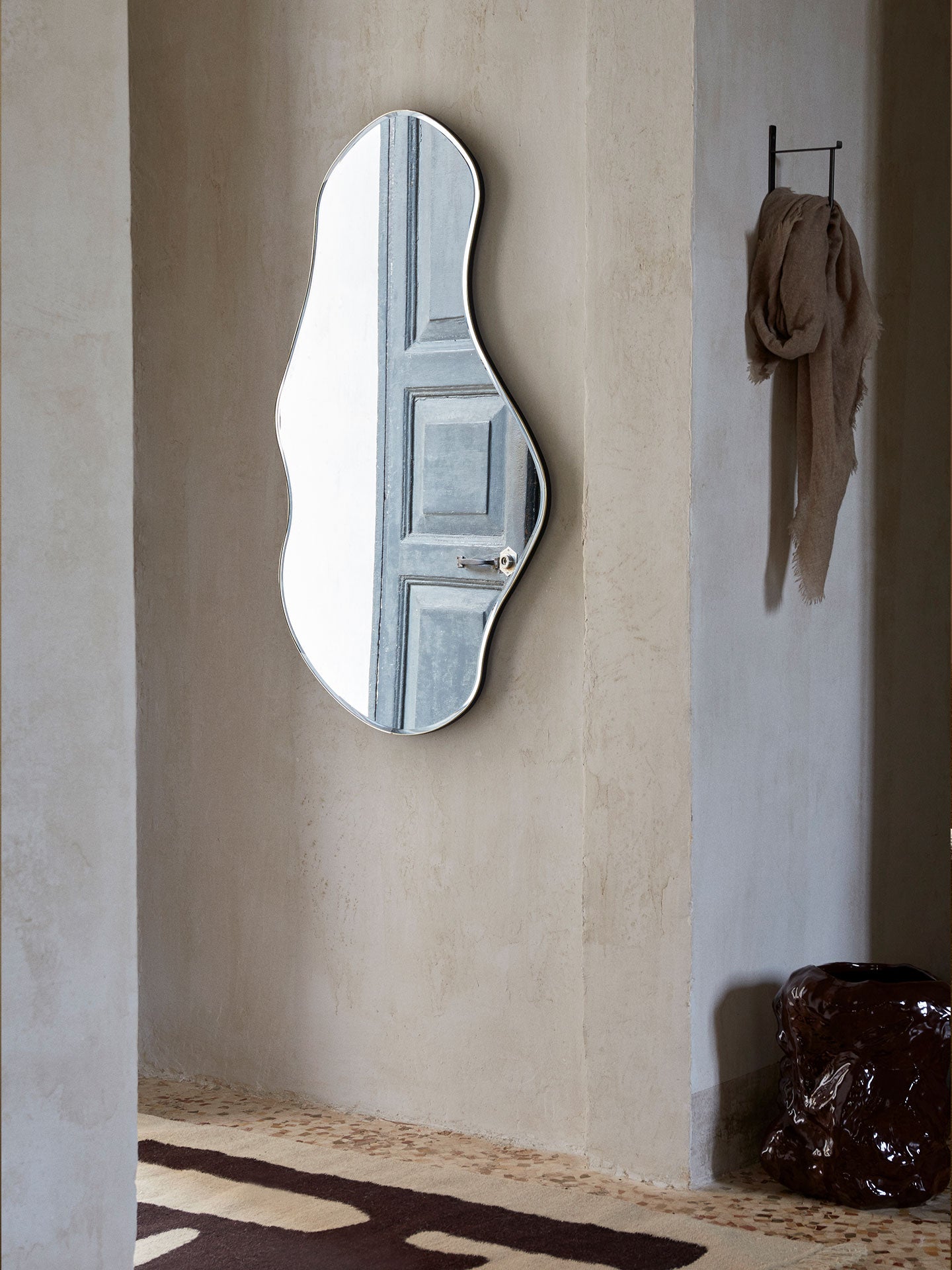 Pond Mirror in Brass | Large | Mirror with unique shape | Ferm Living