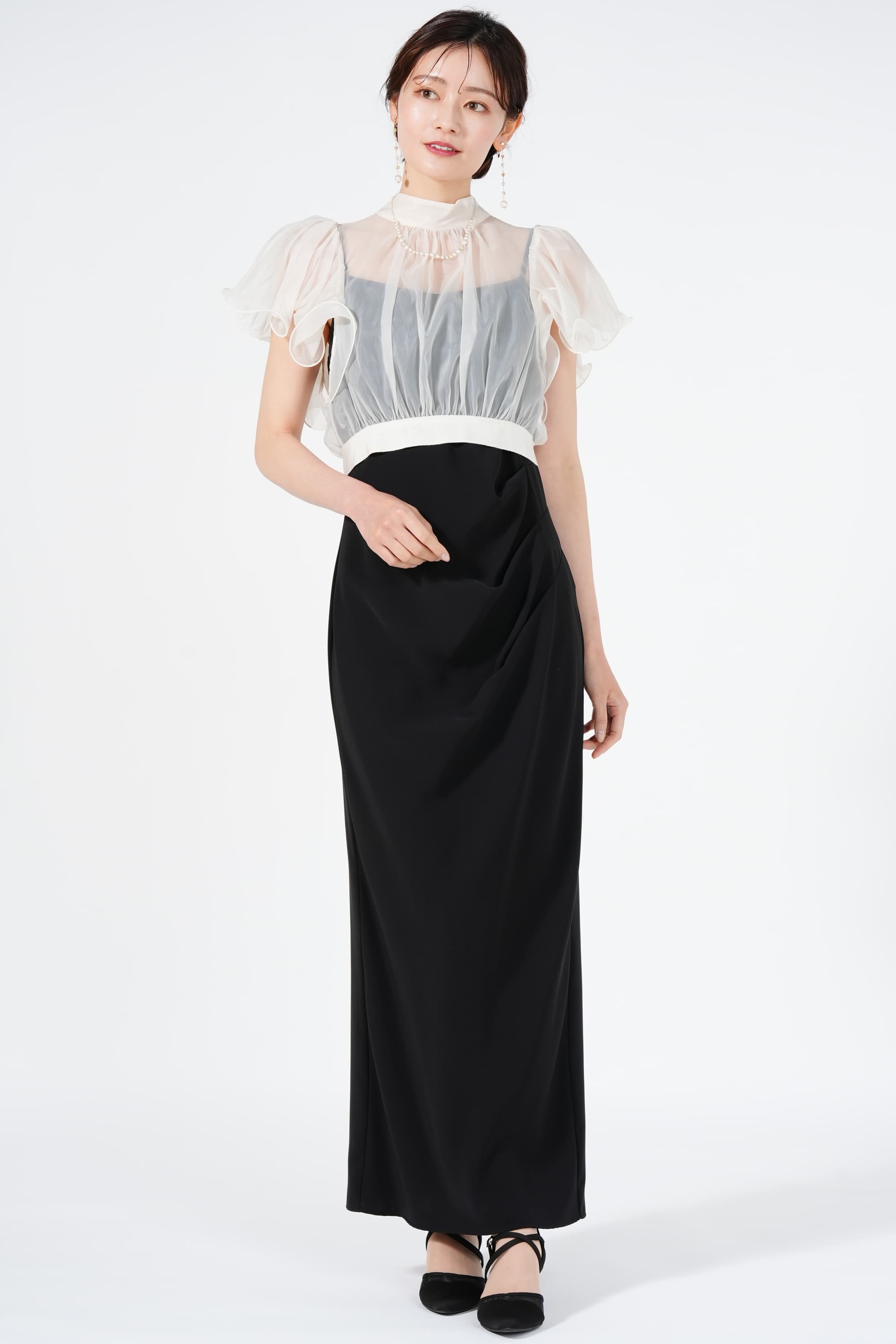 SNIDEL シアーブラウス×タック入りブラックドレス (SS〜S) をレンタル