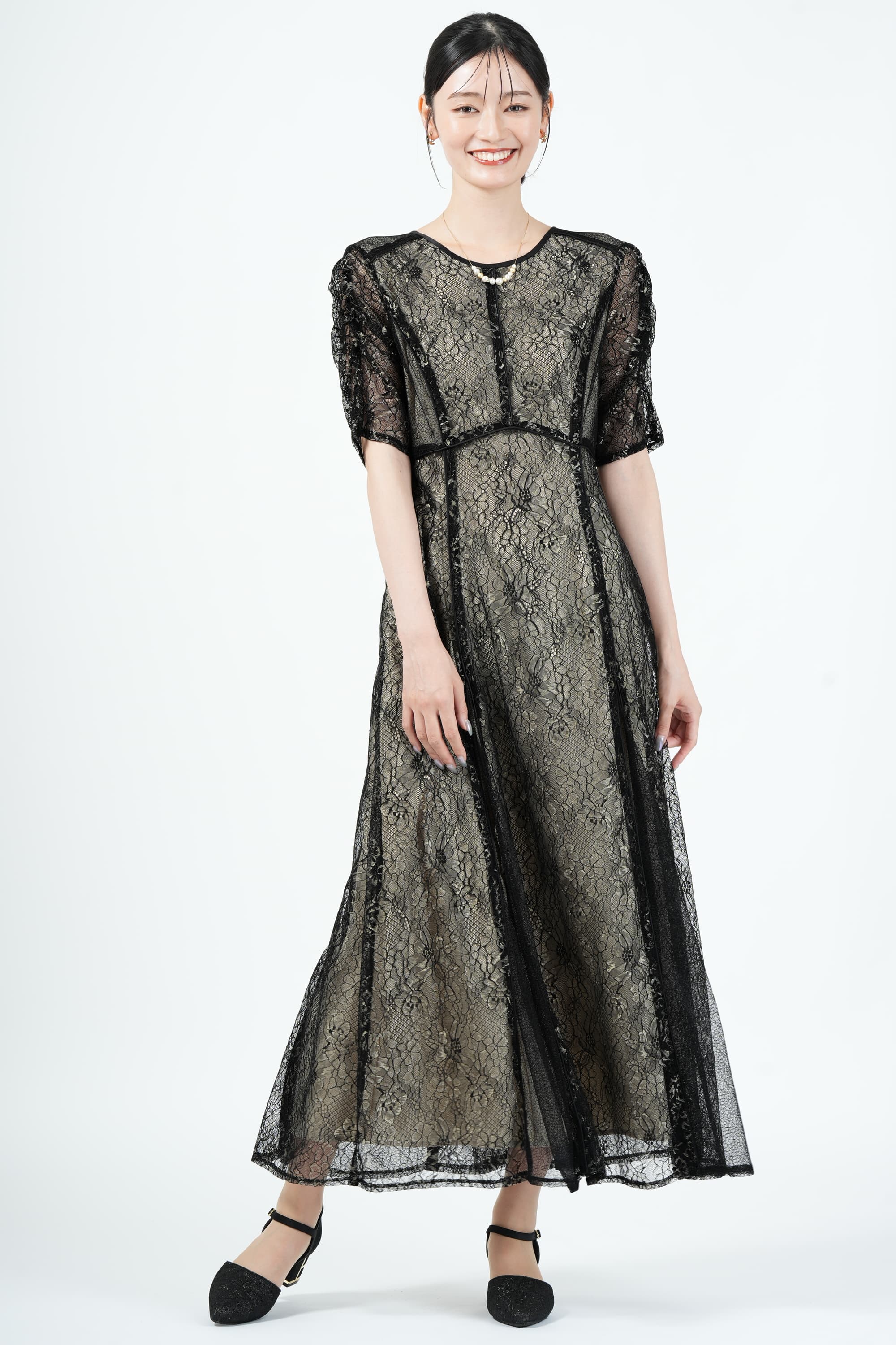 LAGUNAMOON ラメブレンド花柄レースブラックドレス (M) をレンタル