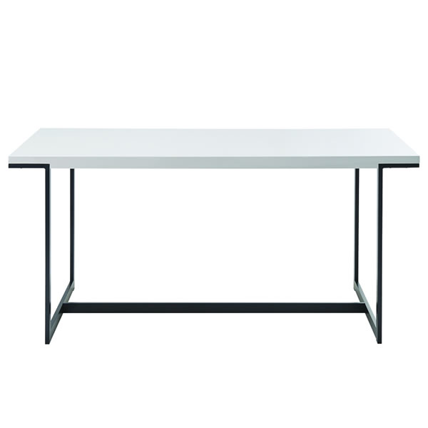 鏡面仕上げ天板とマットブラックのスチール脚 ダイニングテーブル DT