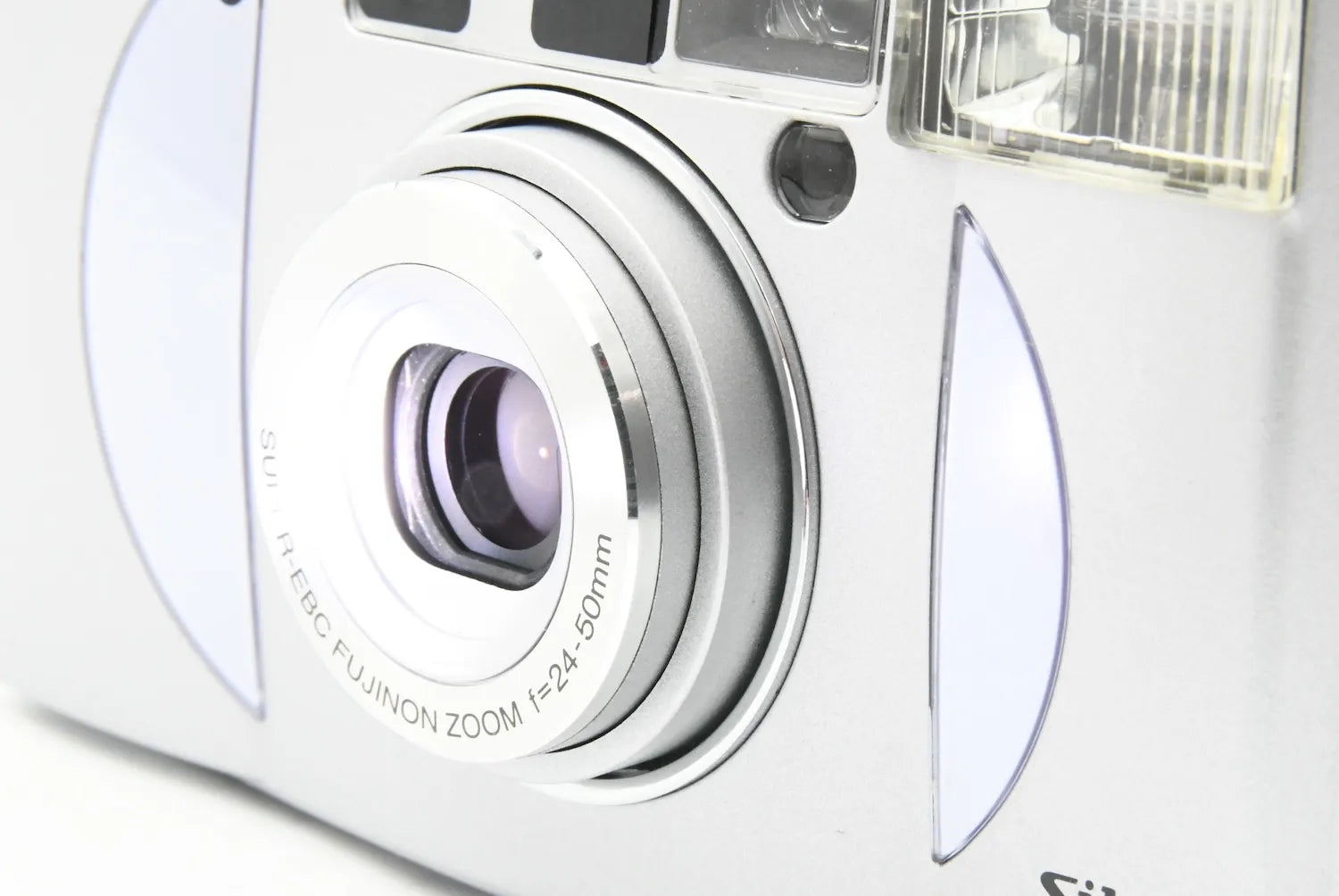 FUJIFILM Silvi F2.8 SN. 4011687 – FILMCAMERA TOKYO