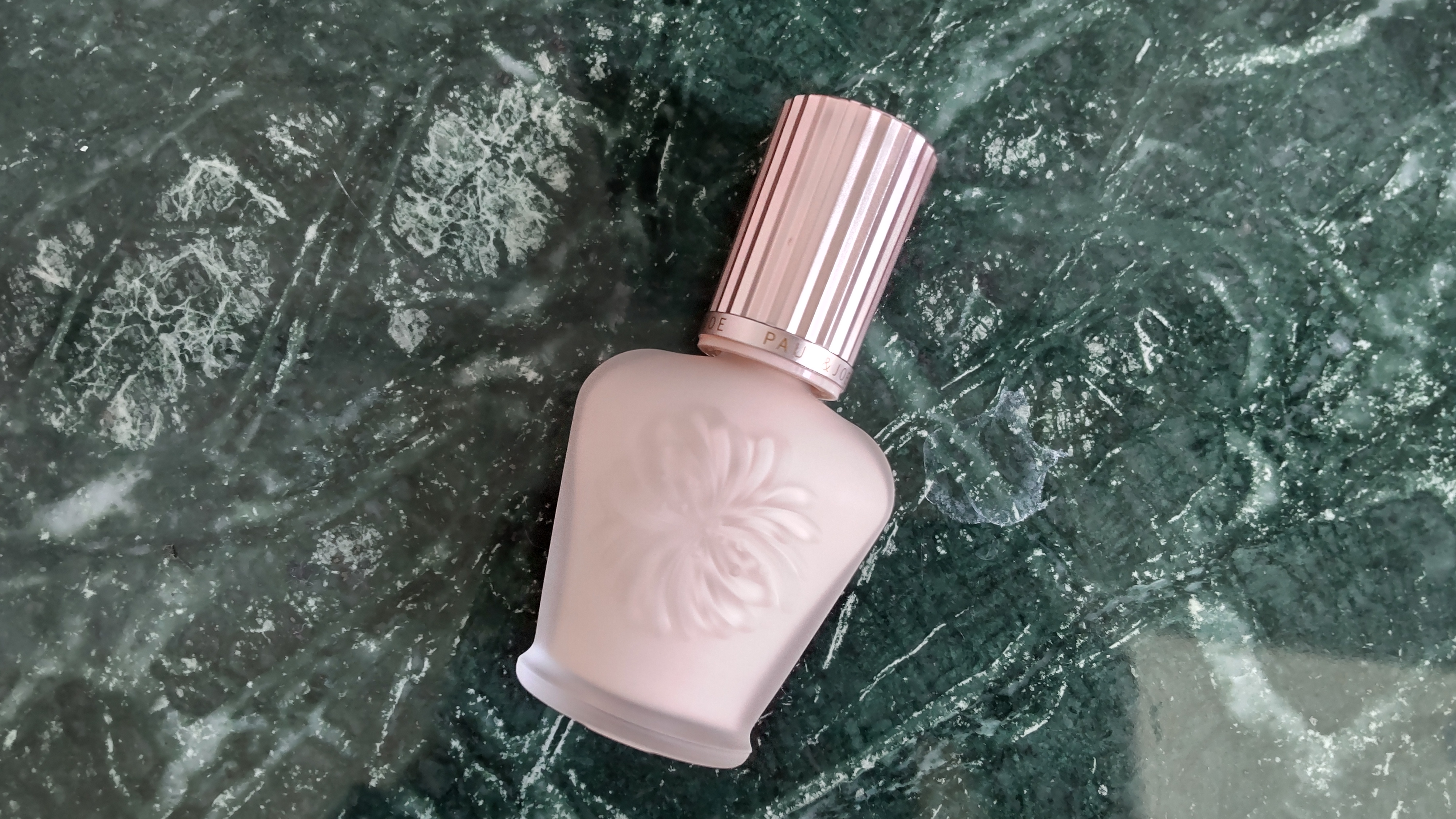 ポール ＆ ジョー / ラトゥー エクラ ファンデーション プライマー N