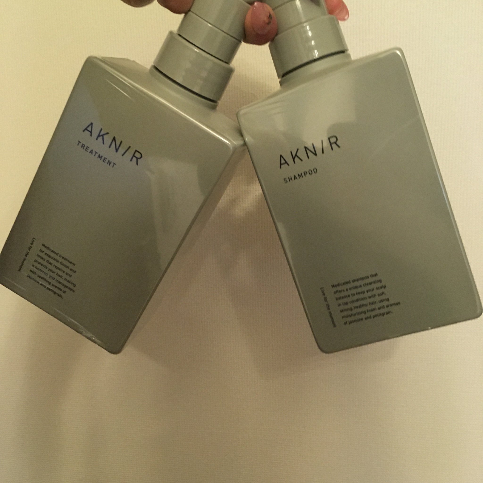 AKNIR(アクニー) / 薬用ヘアシャンプー＆トリートメント