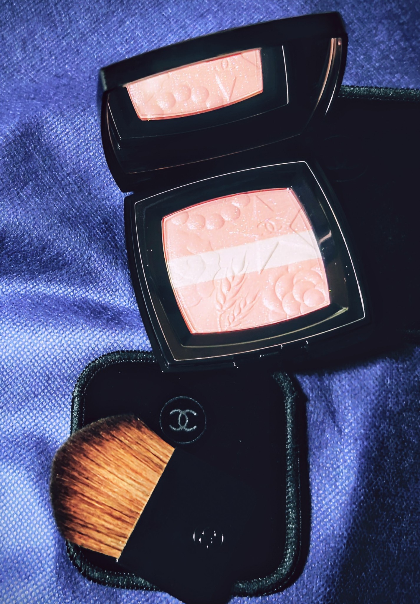 シャネル / レ シーニュ ドゥ シャネル 997 ローズ ルミエールの公式