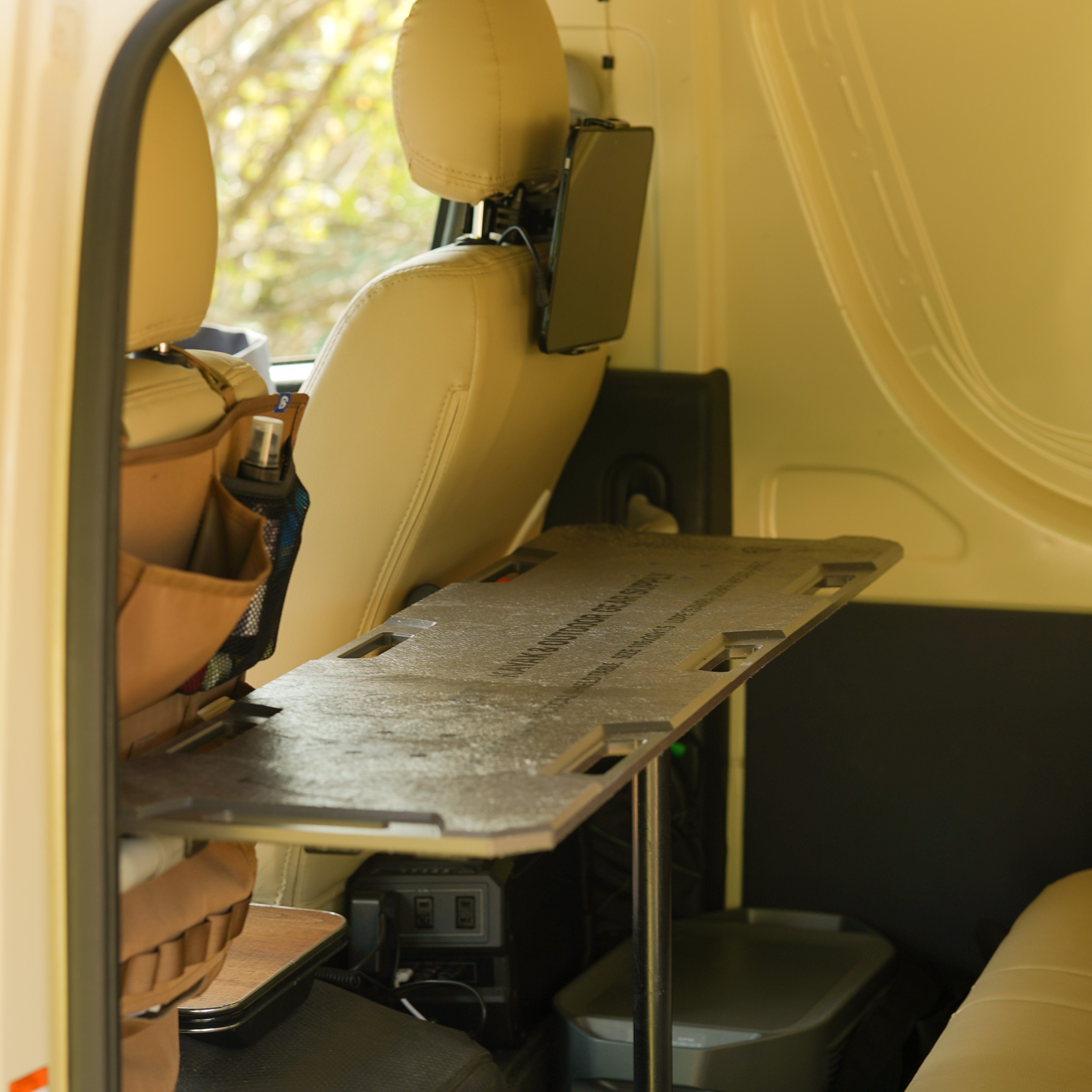 TACTICAL SHIELD TABLE – FOLBOT